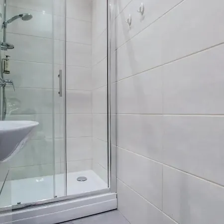 Lägenhet Cozy Place In Kraków